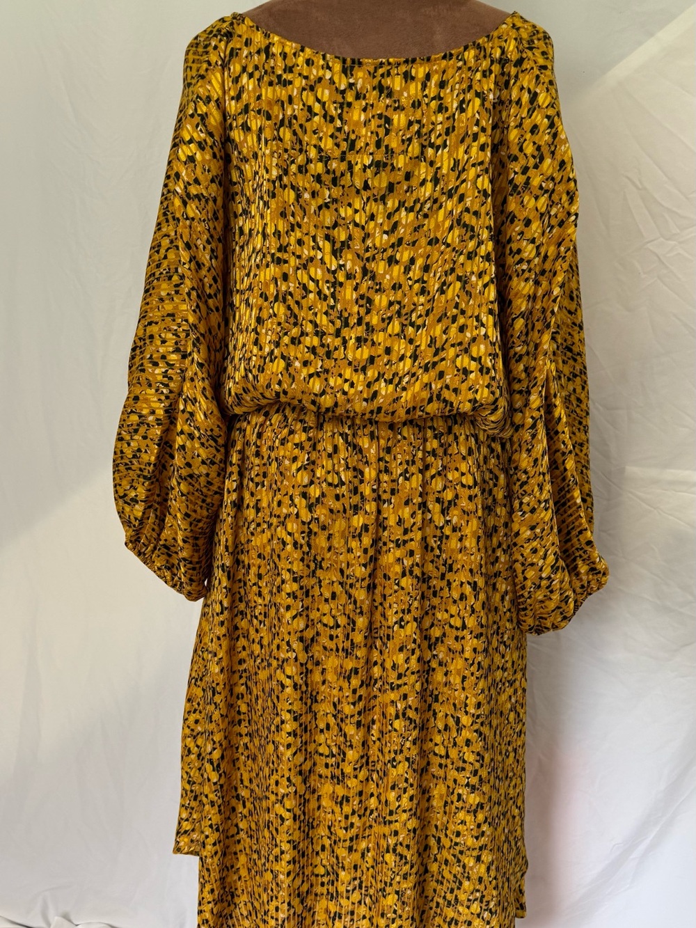 Anthropologie Mustard Floral Yellow Pleated Midi Dress Size L Boho